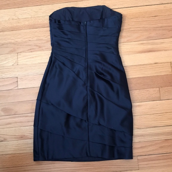 David’s Bridal Navy strapless dress - Picture 2 of 3
